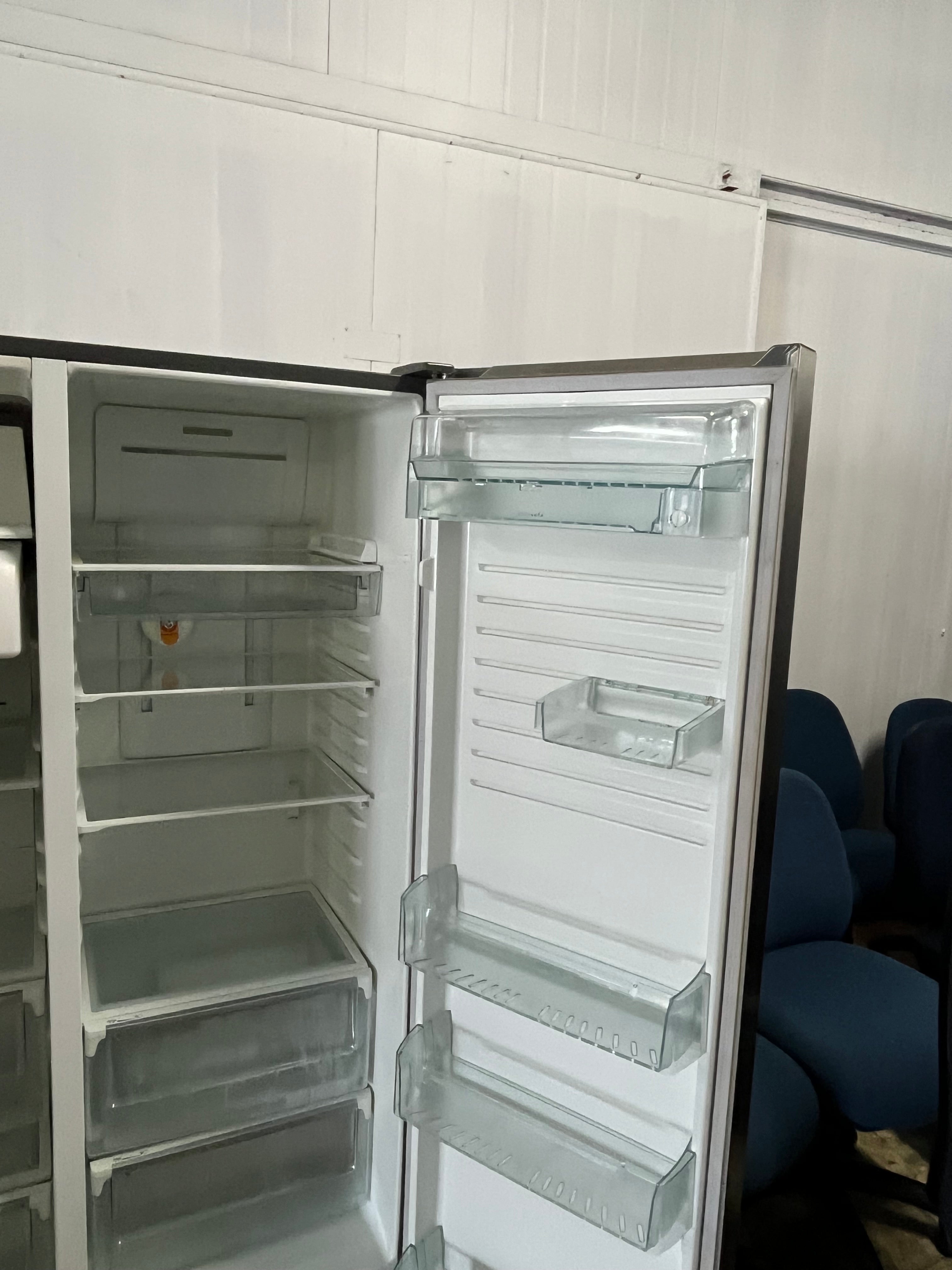 Side by Side Fridge Freezer