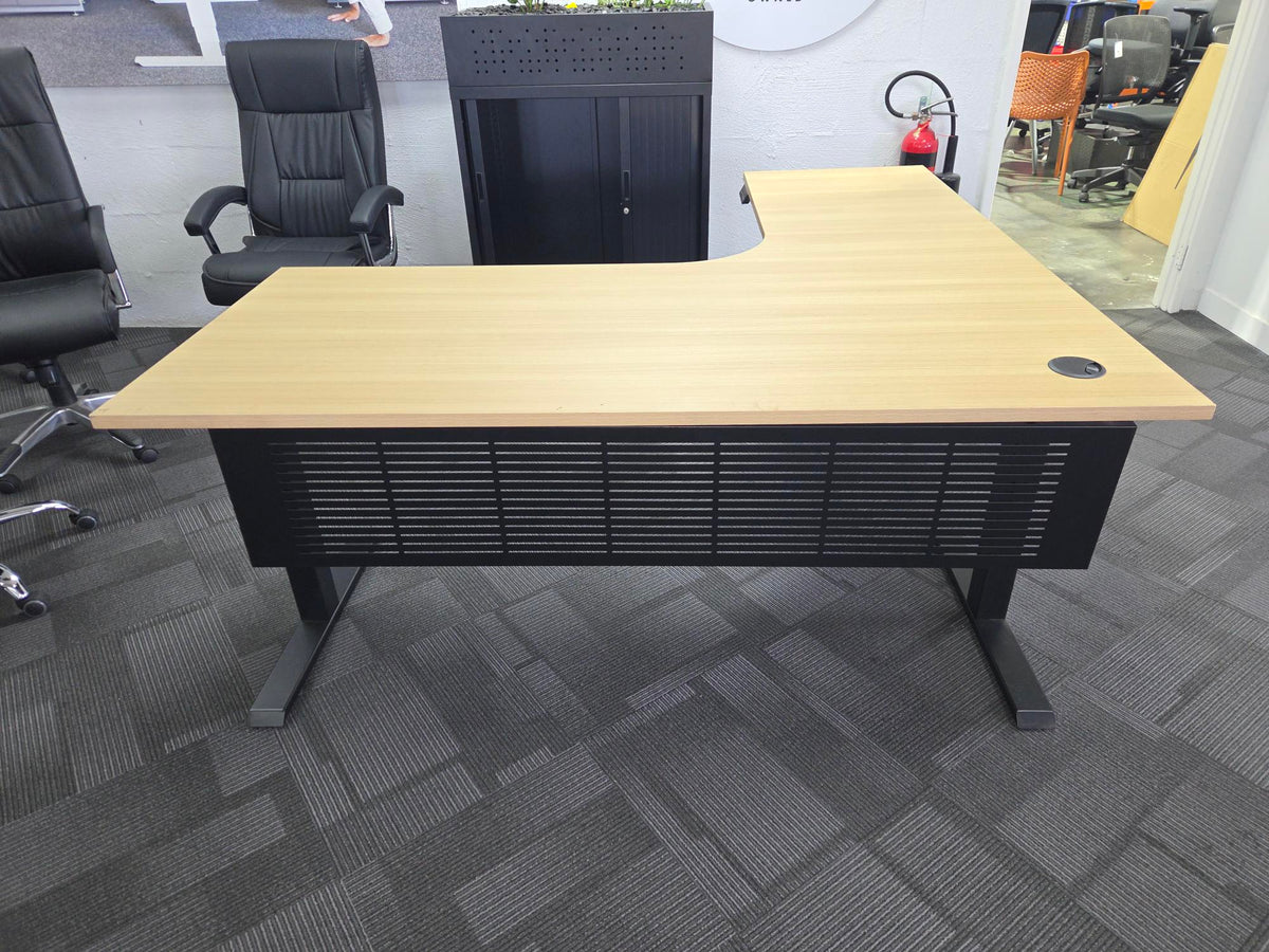 Ex-Showroom Nitro Electric Corner Desk 