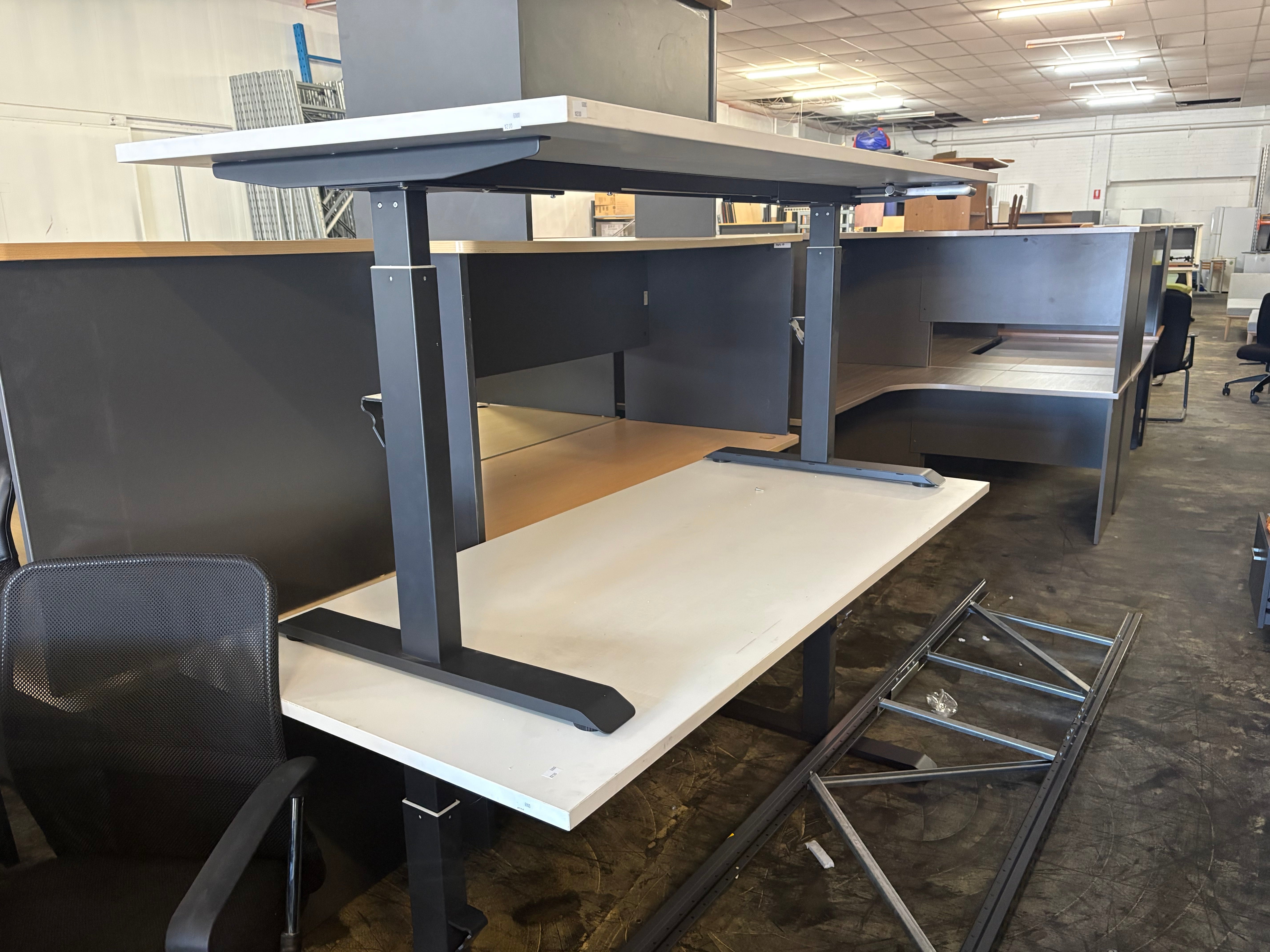 Metal Leg Desks 