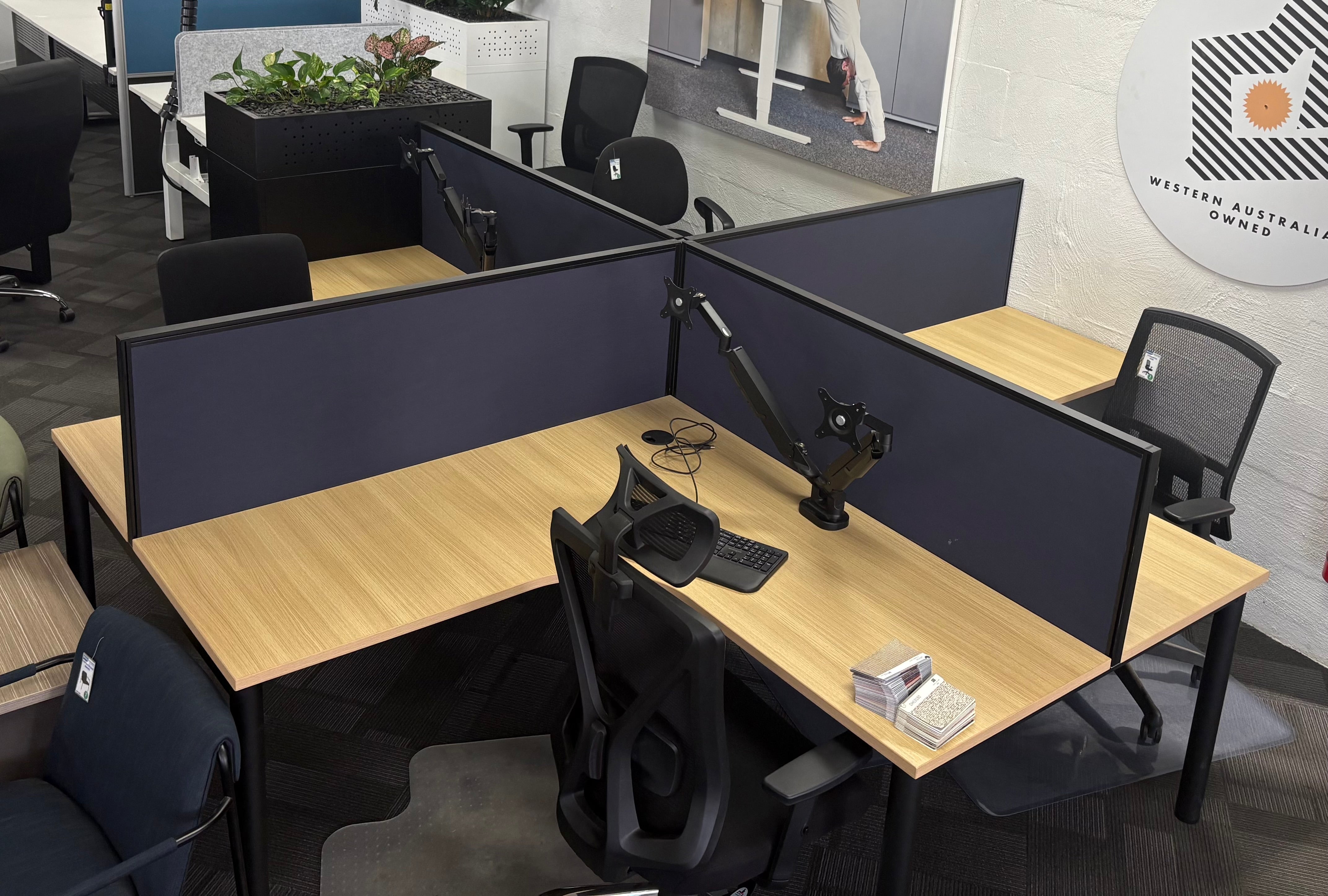 Four Person Workstation - Ex Display 