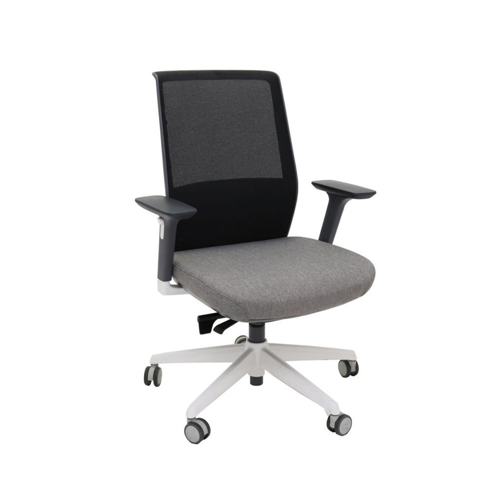 Motion Office Chair